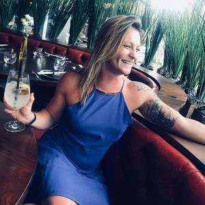 Meet your Posher, Caroline